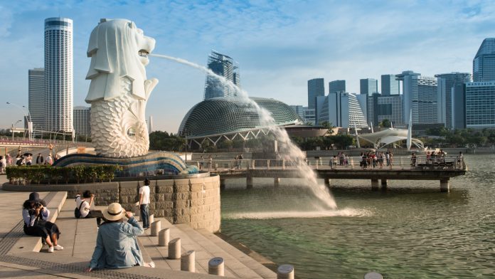 Morning at Merlion and Marina bay,Famous travel destinations in Singapore